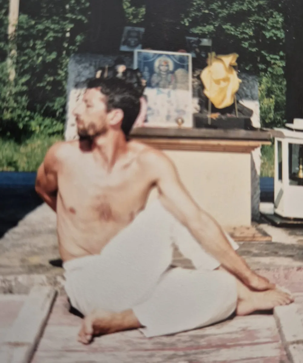Jean-Louis Sitjar en torsion assise, photo d'archives